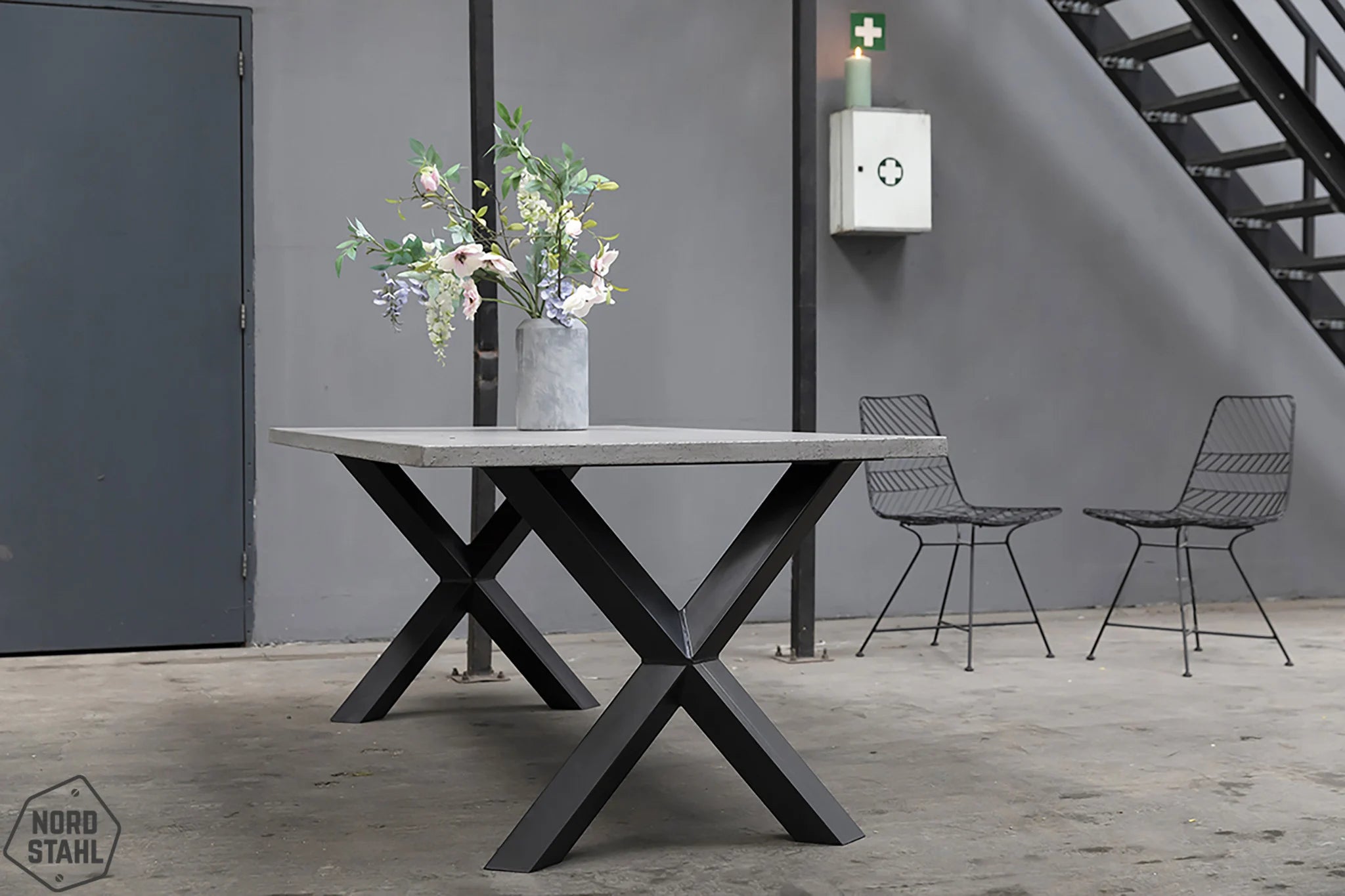 Nordstahl Diamond X leg