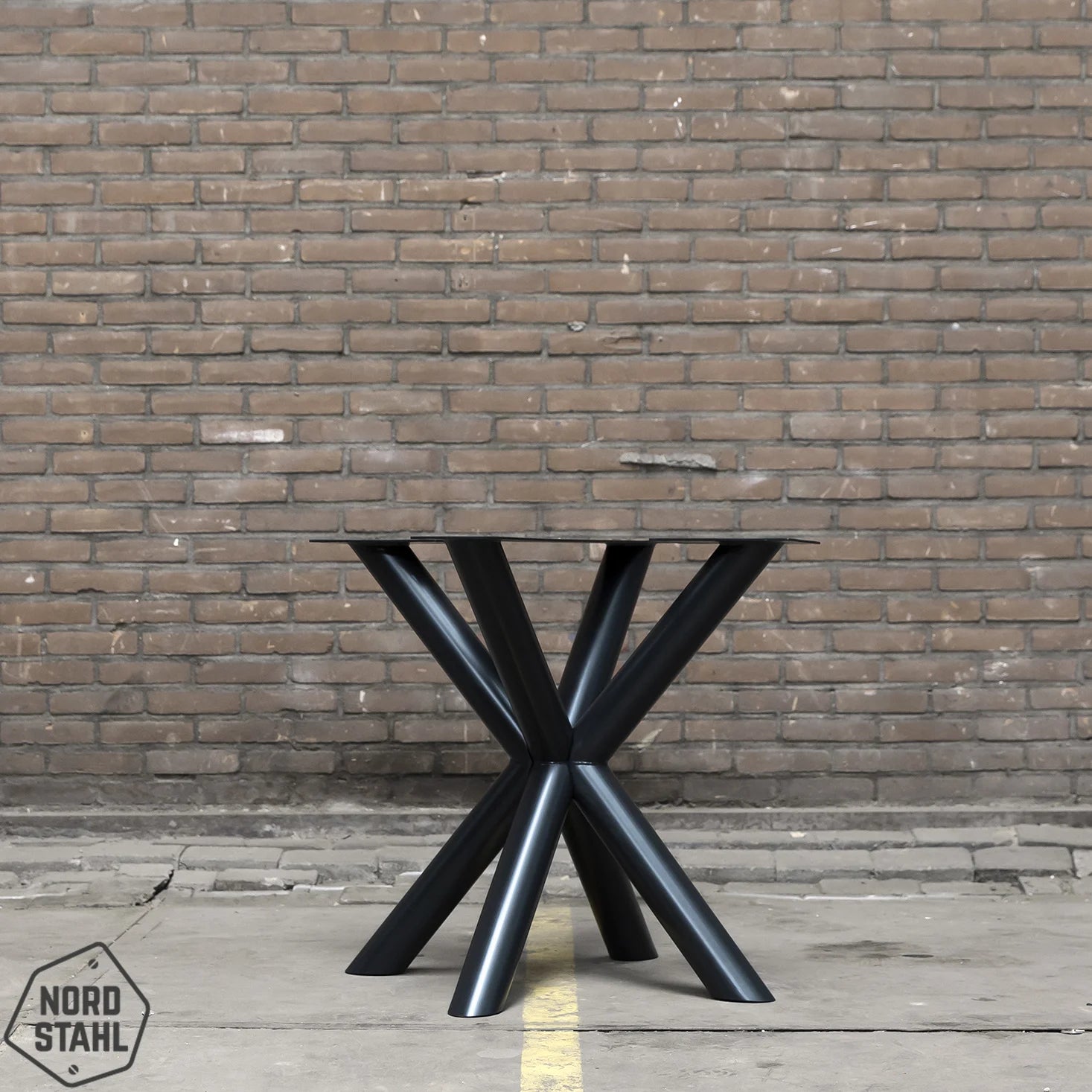 Nordstahl Double X round leg tafelpoten steel black